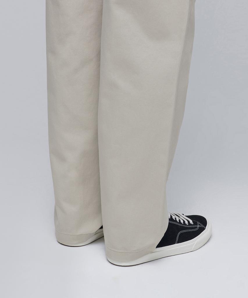 MUSINSA STANDARD One-Pleat Regular Fit Chino Pants [Light Beige]