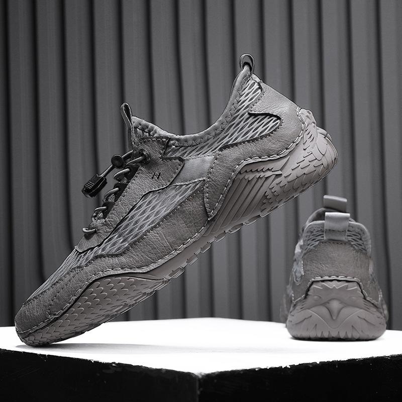 

New large size men s casual mesh breathable fashion hole shoes 38 серый
