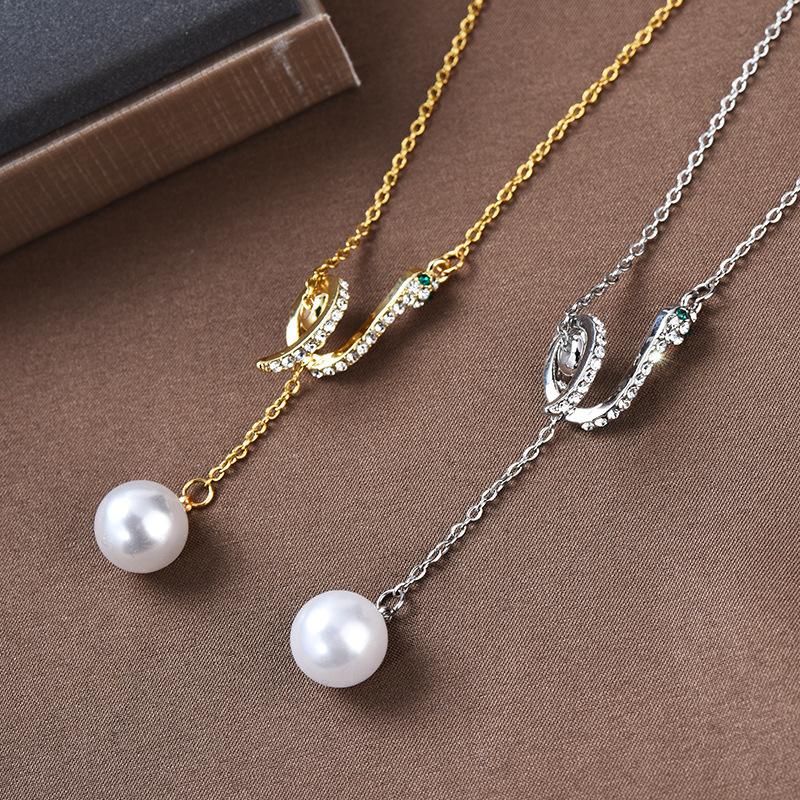 2022 Collarbone Chain Ins Smart Curved Snake Necklace Women'S Design Premium Accessories Spot