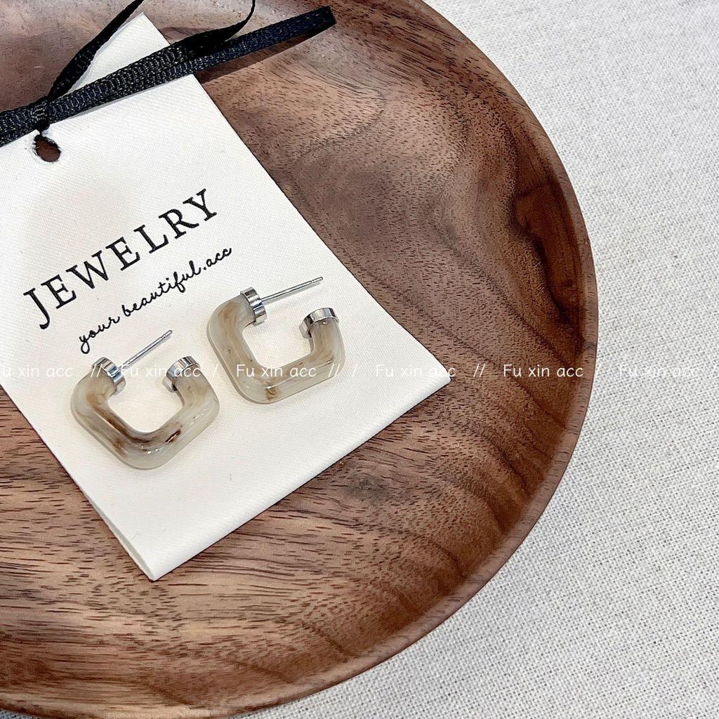 Retro Minimalist Brown Square Hoop Earrings - Light Luxury Niche Design, French Romantic Style