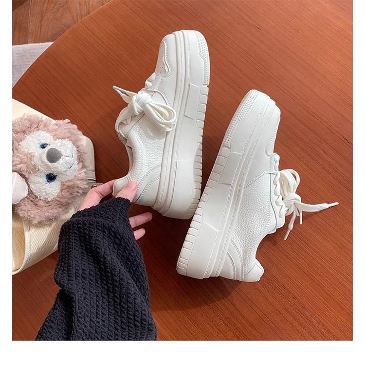 Grape Mother of the Same Style, Showing Long Legs and Reducing Age, Round Head Lace-up Board Shoes, Thick Soles Increase Height, Leather Little Whit