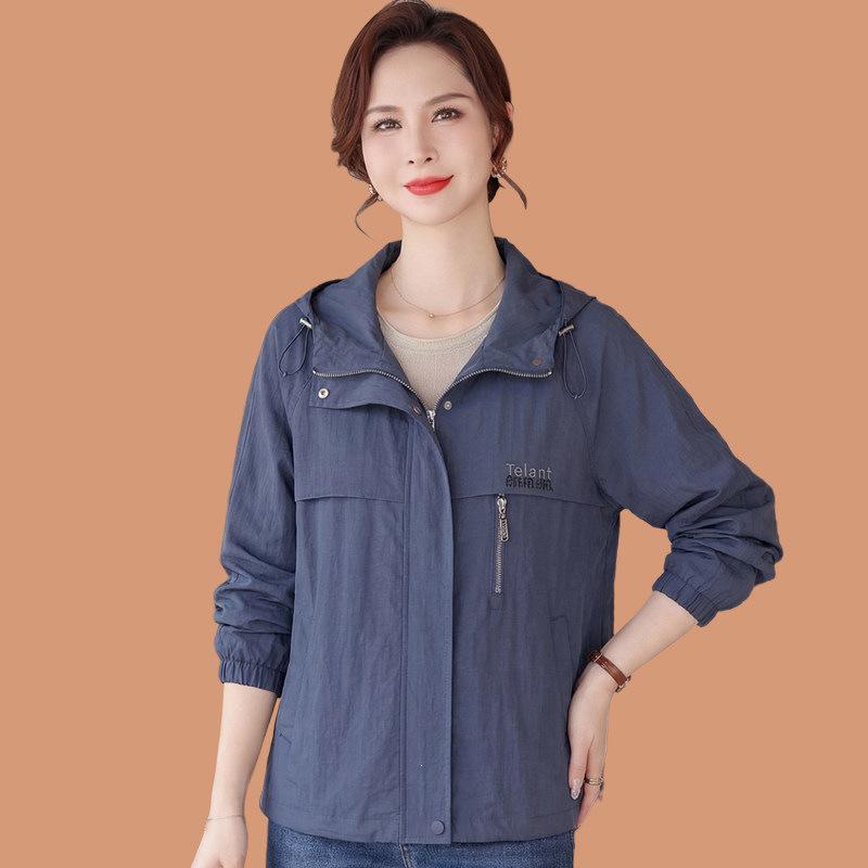 

Fashionable Hooded Zipper Jacket for Middle-Aged & Elderly Women: Loose Spring Sun Protection - Perfect Mother s Day Gift 3XL (135-150 lbs)