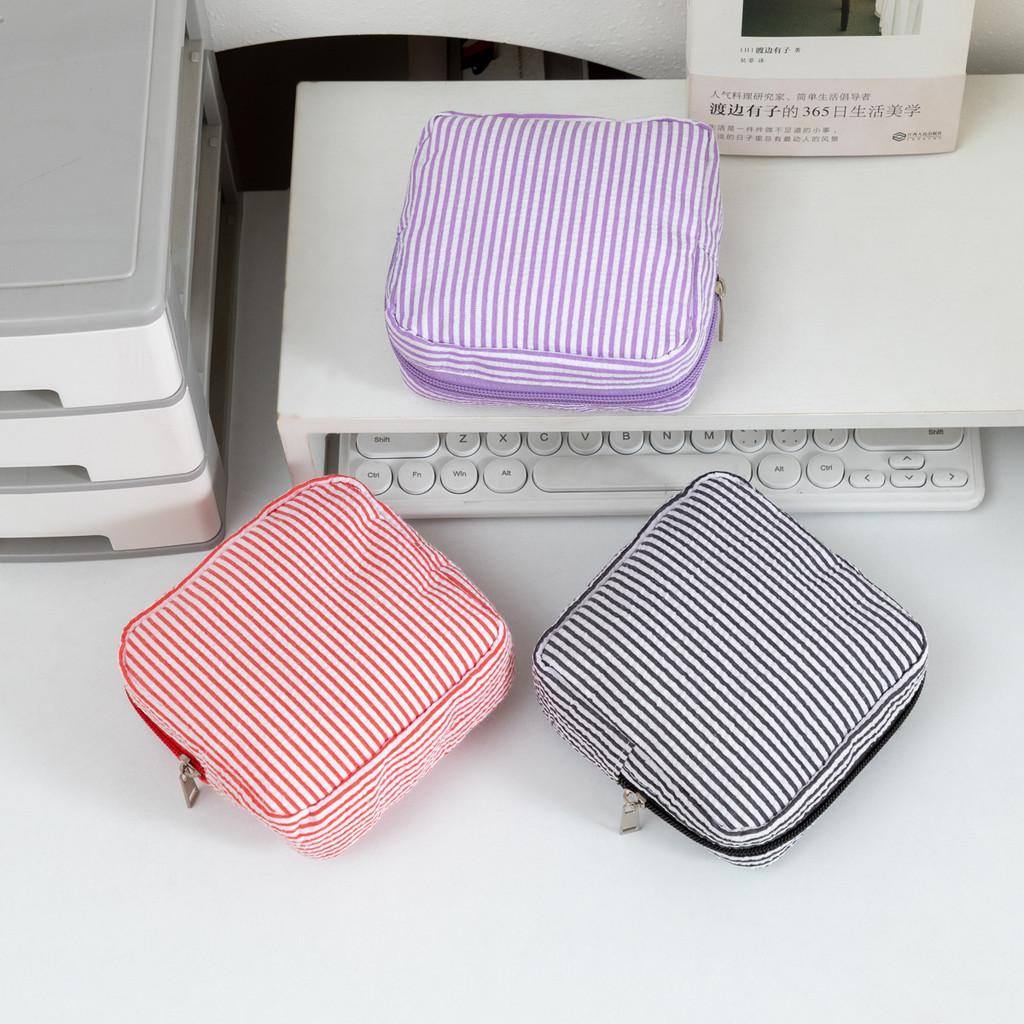 Travel Organizer Bag With Bubble Mesh Fabric For Womens Makeup And Small Accessories