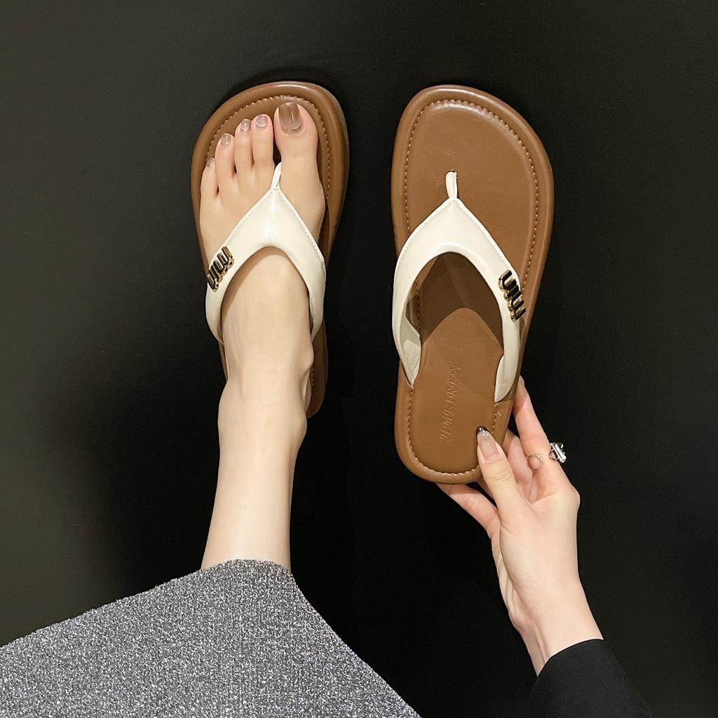 Versatile Clip New Fairy Shoes Slippers Female Summer Wear Fashion Design Lazy Flip-flops Niche Toe Fashion 2025