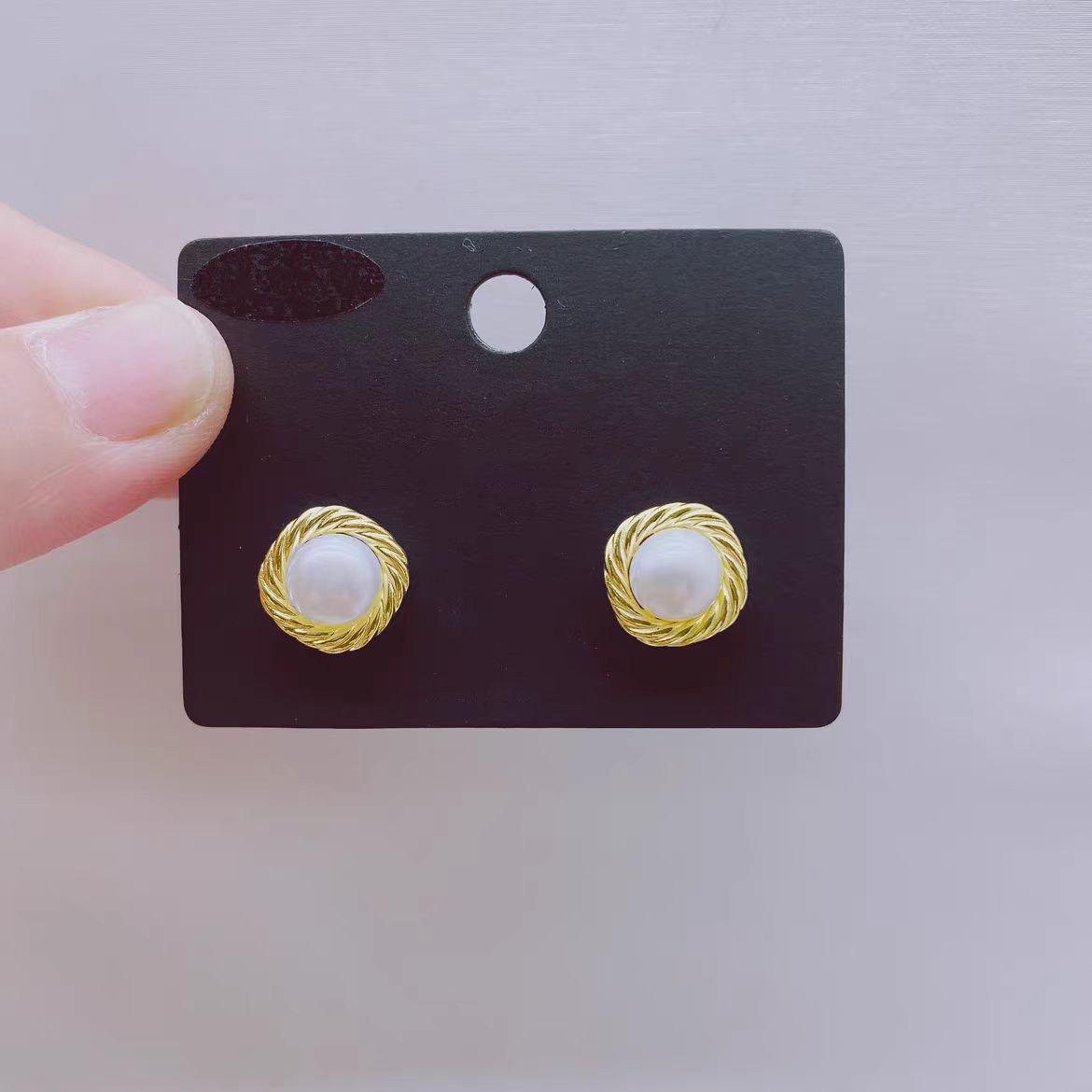 

Шикарные ретро французские жемчужные серьги для женщин: Элегантный, нишевый дизайн в современном холодном стиле