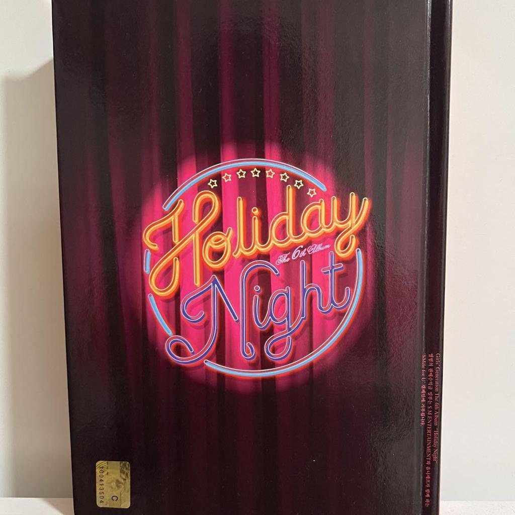 [USED] Girls' Generation 6th Album Holiday Night (with Photobook)