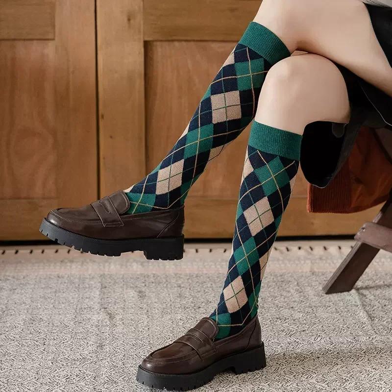 Fashion Plaid Women Stockings Long Socks Stockings Women College Style Knitted Cotton Knee Socks Stockings Japanese School Girls