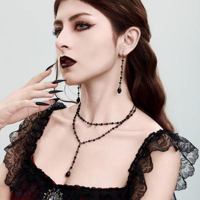 European-American Multi-Layer Beaded Crystal Choker Necklace: Cold-Style Statement Accessory