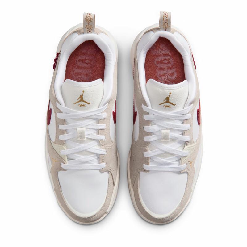 Nike Women's CMFT Low-Top Skate Shoes