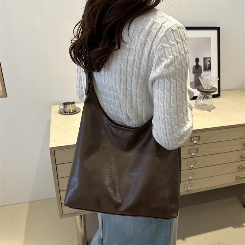 Stylish Large Capacity Tote Bag For Women In Black And Brown Colors Ideal For Daily Use