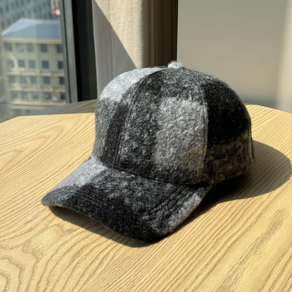 Color Blocked Imitation Teddy Velvet Baseball Hat for Women In Autumn and Winter Thickened Warm Peaked Cap Trendy Brand Sun Hat for Men