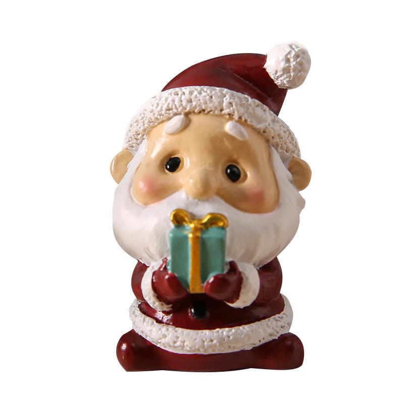 Creative Christmas Family Resin Figurine: Santa Claus Cartoon Doll for Children's Room Decorations