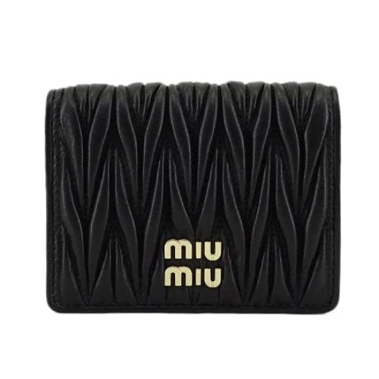 

Двоскладний гаманець Wallet MIU 5MV204 2FPP F0002 NERO 23ss [Miu Miu] Жіночий MATELASSE (NERO) [Елемент]