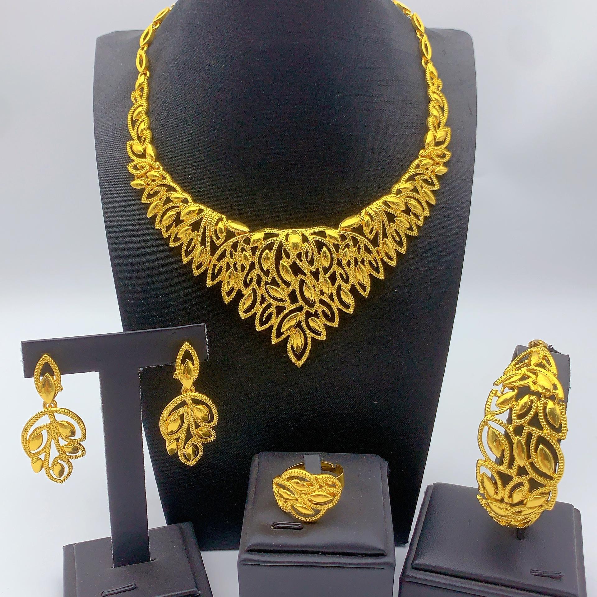 

Dubai European and American Fashion Copper Alloy Jewelry Four-piece Set Necklace Bracelet Earrings Ring Arab Ladies Banquet 2026 45cm