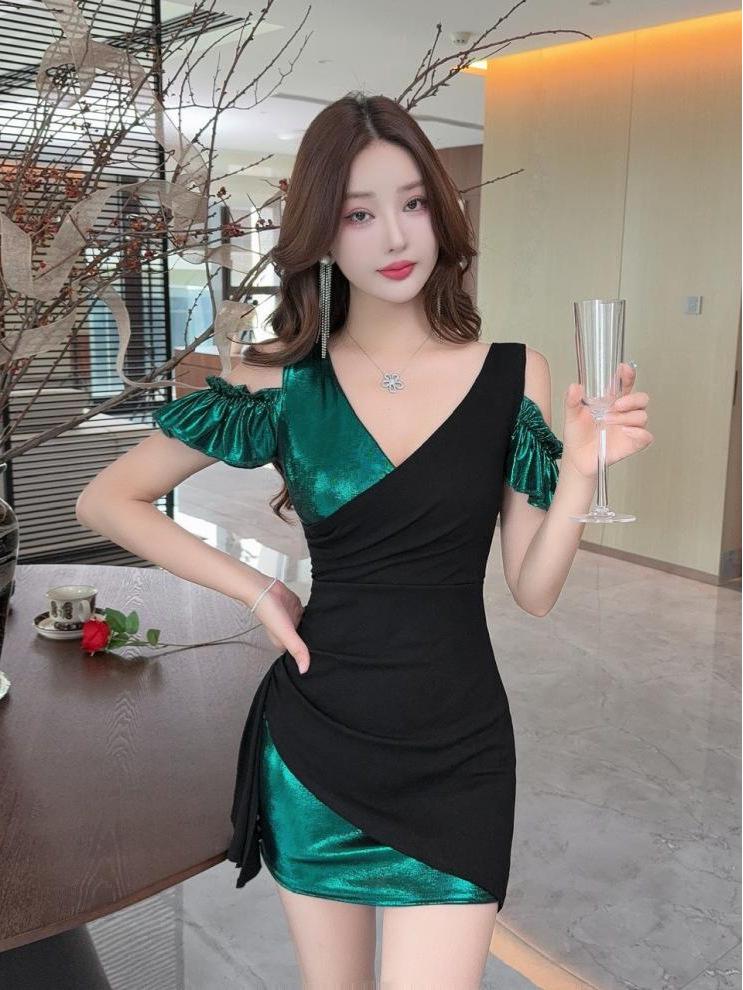 Women's Low-Cut Deep V-Neck Nightclub Slimming Evening Dress