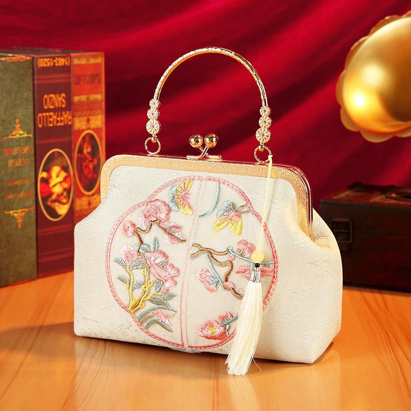 New antique bag, simple and elegant cheongsam, Chinese Hanfu single shoulder mouth gold bag, niche national style embroidered gold bag, handbag