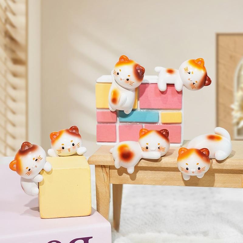 Cute Cat Figurine Mini Kitten Ornament Cartoon Animal Desktop Decor For Computer Monitor Edge Office Home Display Gifts