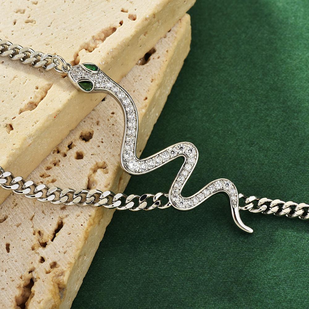 Snake Chic Bone Necklace For Women Modern Design With Mixed Accents Gemstone
