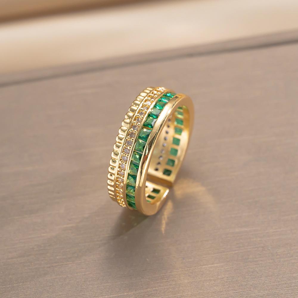 Set of Slim Waist Titanium Steel Women's Necklace - Inlaid Light Luxury Versatile Choker