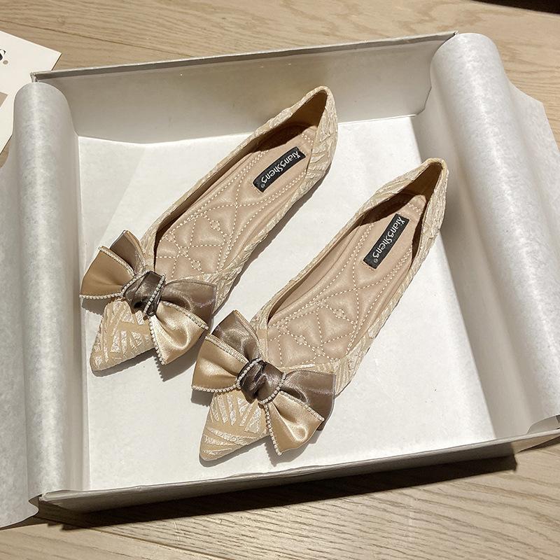 

New bow pointed flat sole single shoes shallow mouth soft sole Doudou shoes large size women s shoes autumn 43 абрикосовий