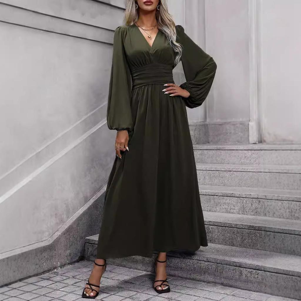 Ayollar uchun bir xil rangli fonarli yengli V-kesimli yuqori yirtigli elegant ko'ylak