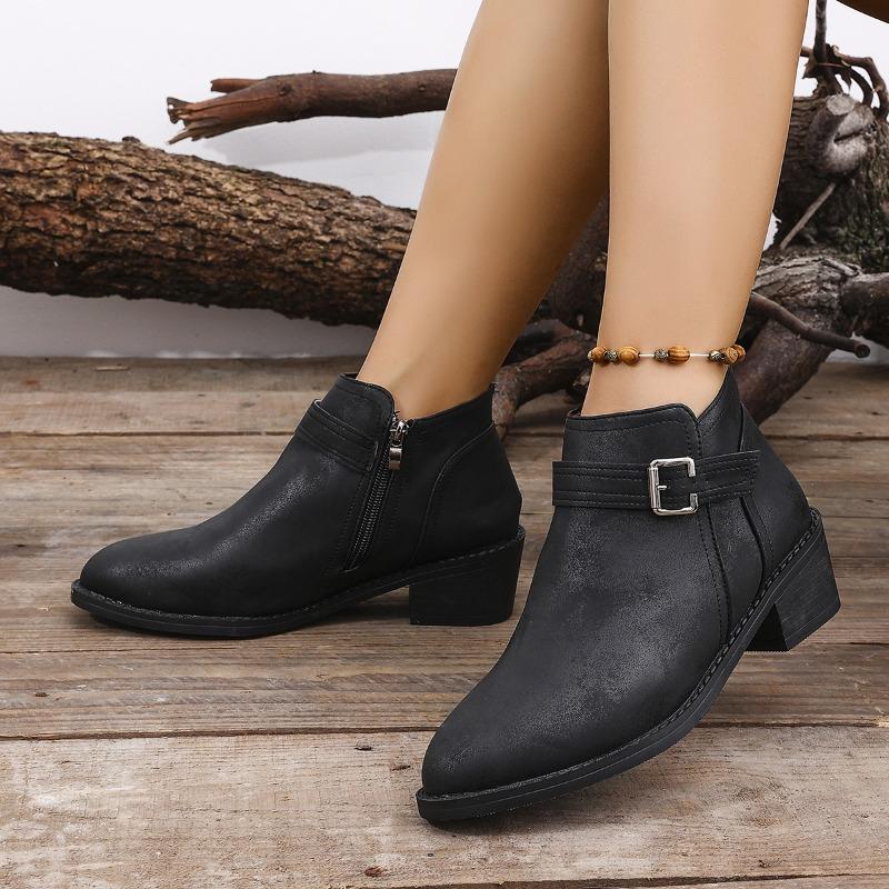 Large size autumn and winter new pointed thick heel Martin boots side zipper fashionable and comfortable short boots