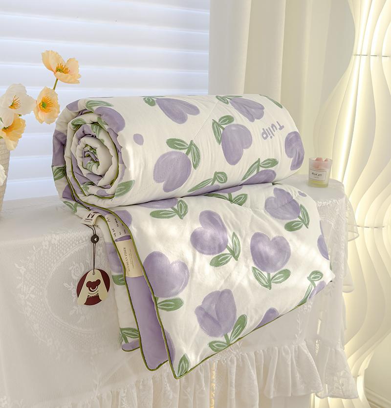 Queen Size Washed Double Gauze Summer Quilt Lightweight Comforter Soft Breathable Soya Fibre Filling Blanket for Spring