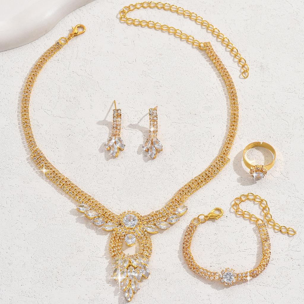 Neues Nigeria Dubai Schmuckset Braut Halskette Armband Ohrringe Ring Vierteiliges Set