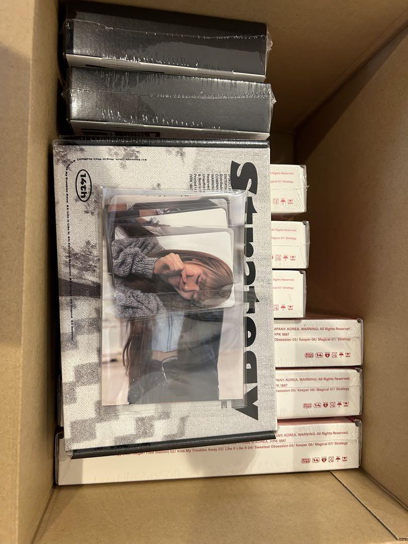 

[USED] TWICE Strategy Album Multiple Versions 3 Set Lucky Drop 3