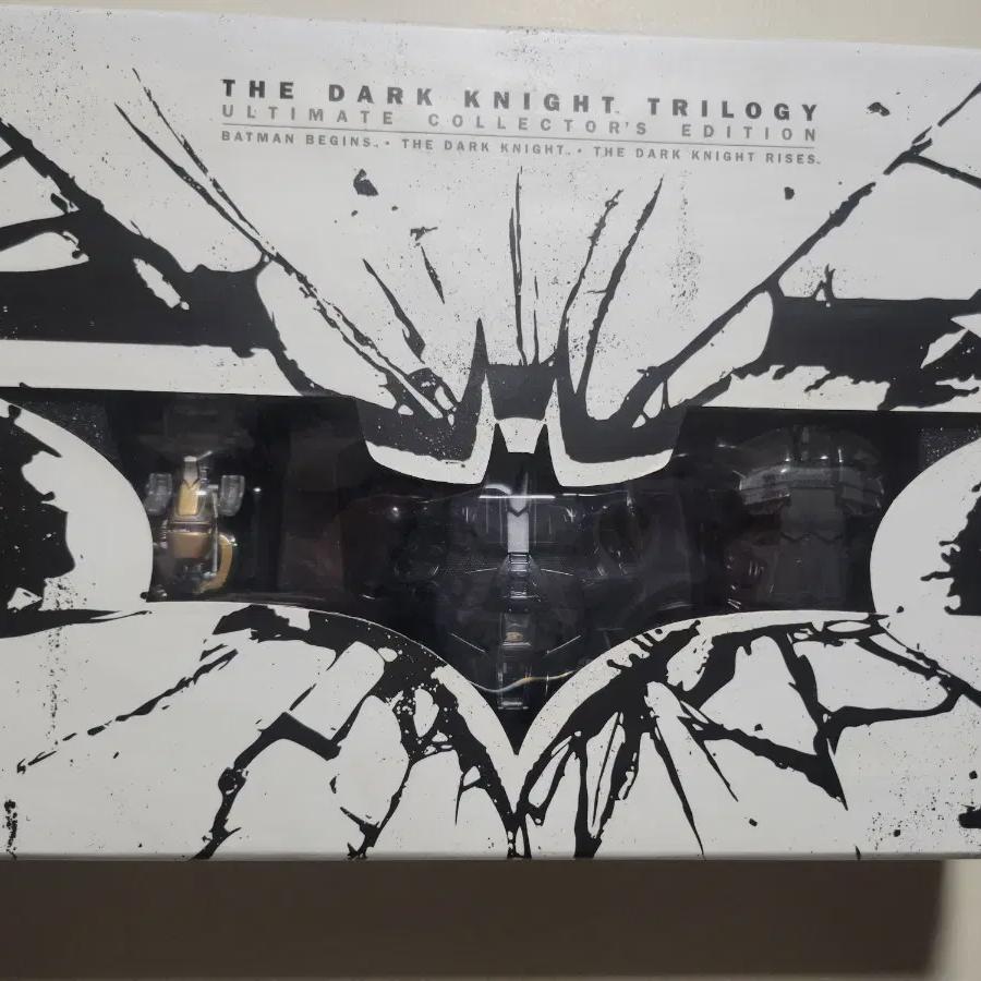 

The Dark Knight Trilogy Uce Limited Edition Blu-ray