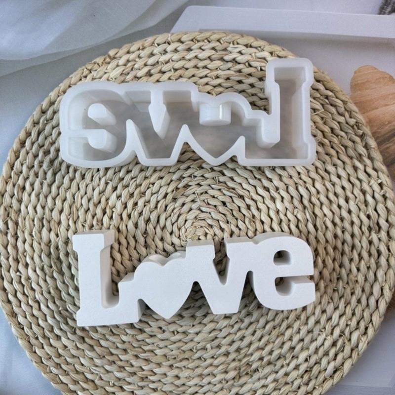 Candle Holder Resin Mold Decorative Love Shaped Tealight Candlesticks Molds Plasters Decors Tealight Scented Silicone Mold