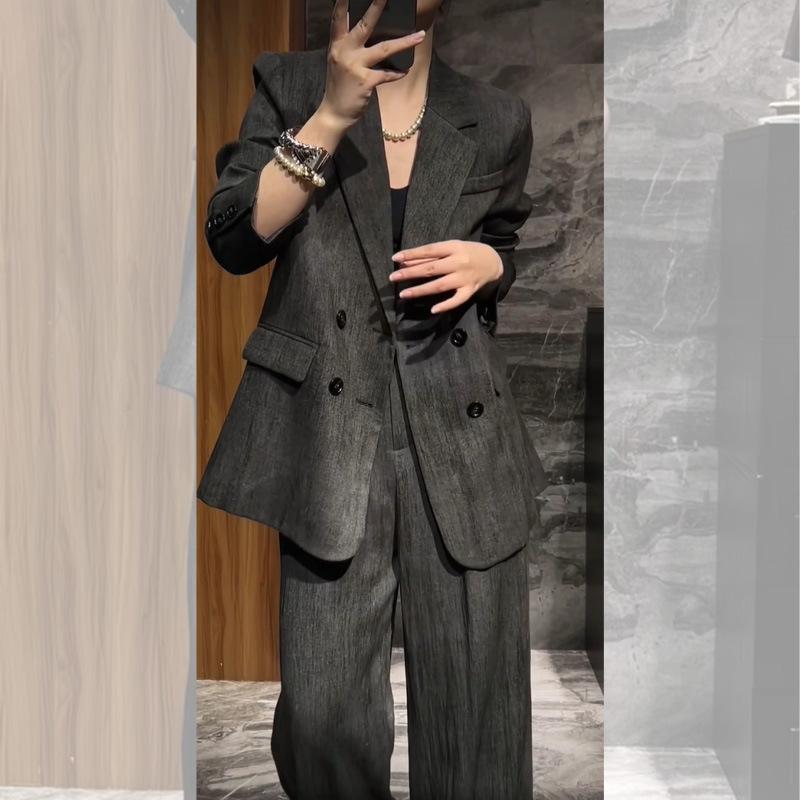 Women`s Plus Size Lapel Long Sleeve