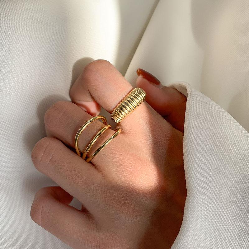 Goldfarbene Dreilagenringe für Damen Vintage Streifen Verlobungsringe Schmuck 2021 Trend