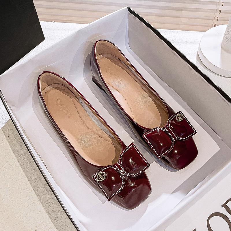 French High Heels Thick Heel 2025 New Autumn Women's Shoes Square Head Bow Red Shoes Low Heel Light Mouth Single Shoes