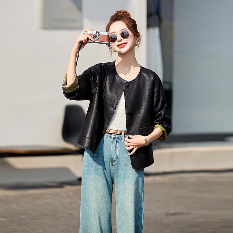 

Women s Spring 2025 Reversible PU Leather Jacket - Loose Fit, Round Neck, Color Block Design, Turn-Up Style, Short-Length Outerwear R5512. L (120-130 lbs)