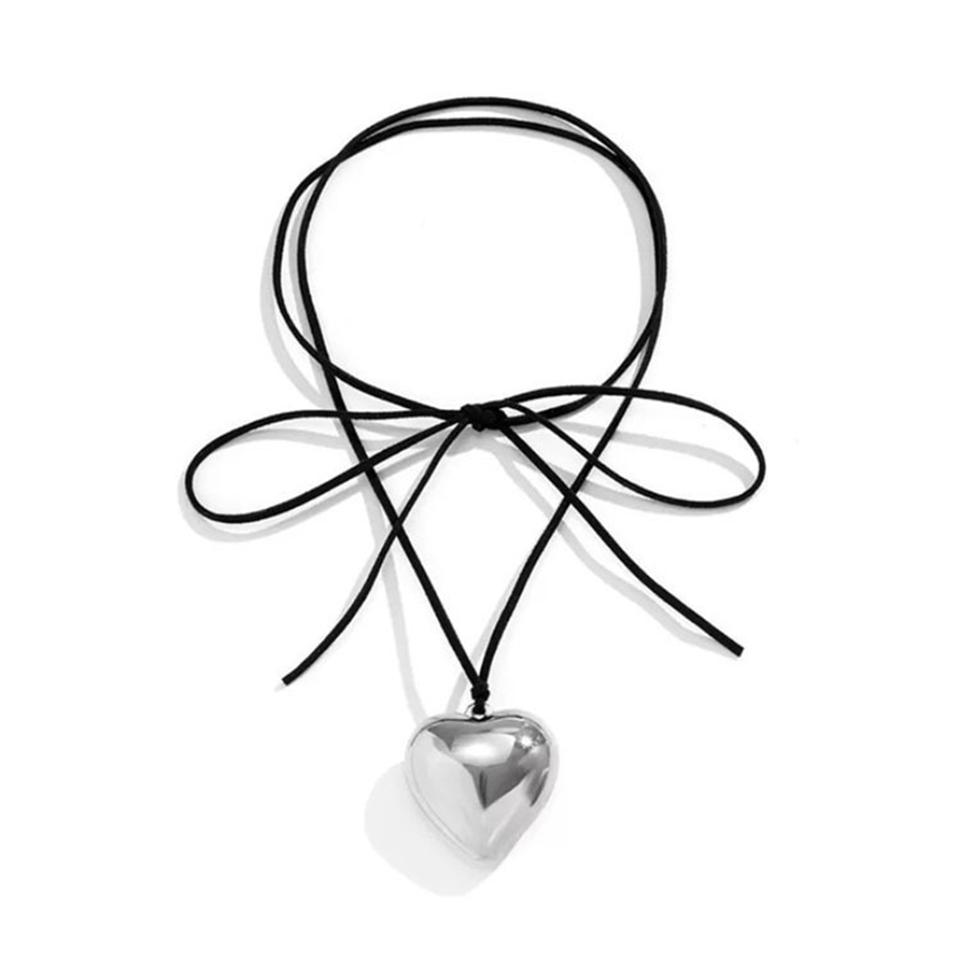 Exaggerated Black Velvet Big Heart Pendant Choker Necklace Women Knotted Bowknot Adjustable Rope Chain Jewelry Wed Accessories