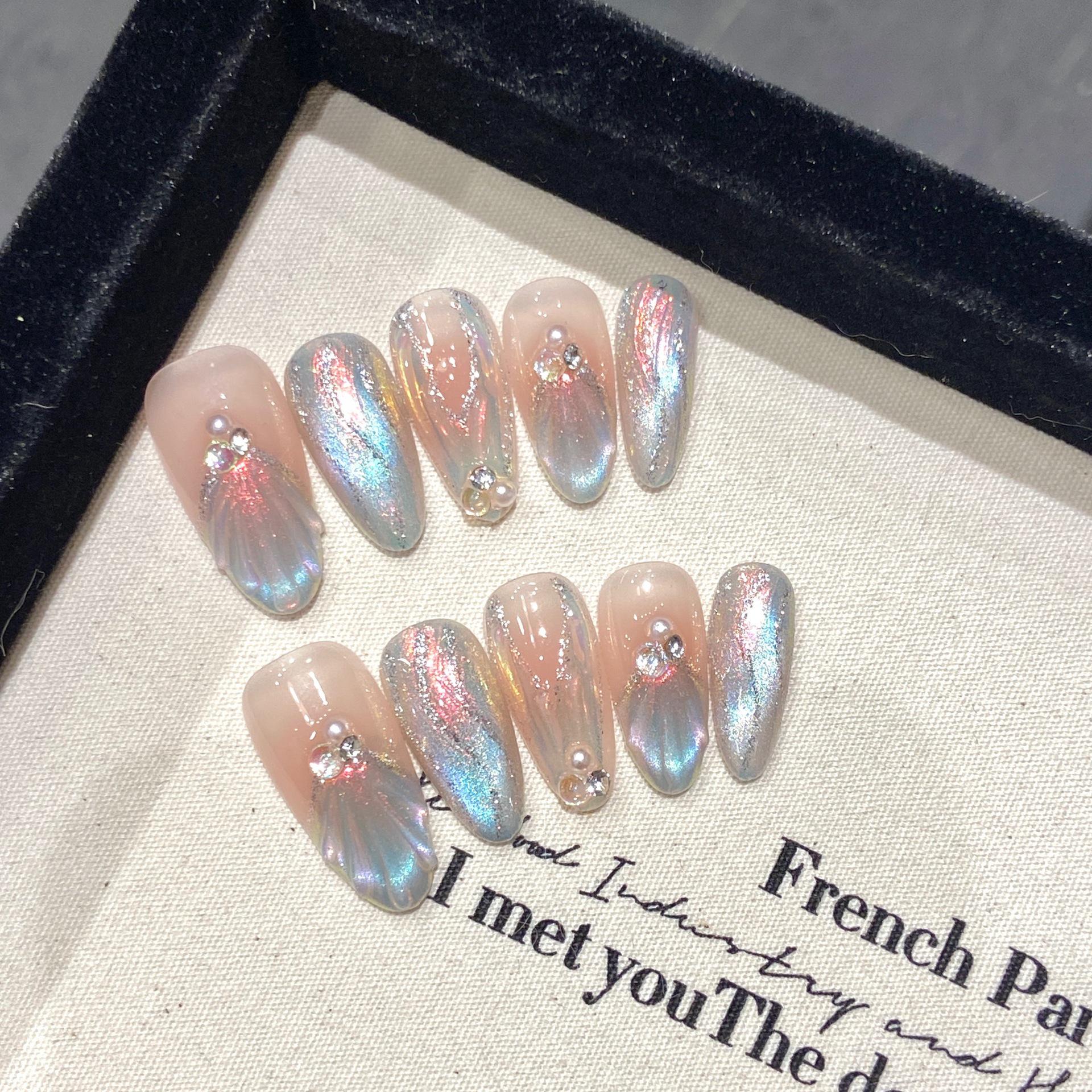 Handmade Cat Eye Gradient Medium-Length Nail Tips – Mysterious and Versatile