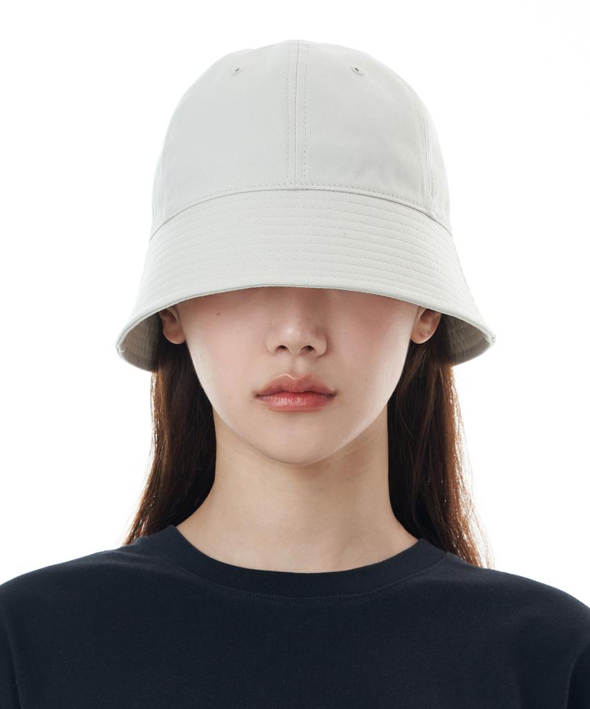 Luoeseupaeg Oversized Round Bucket Hat (Ivory)