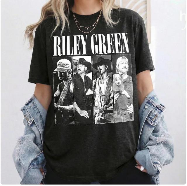 Limited Riley Green World Tour T-Shirt Riley Green Shirt Gift For Women amp Men