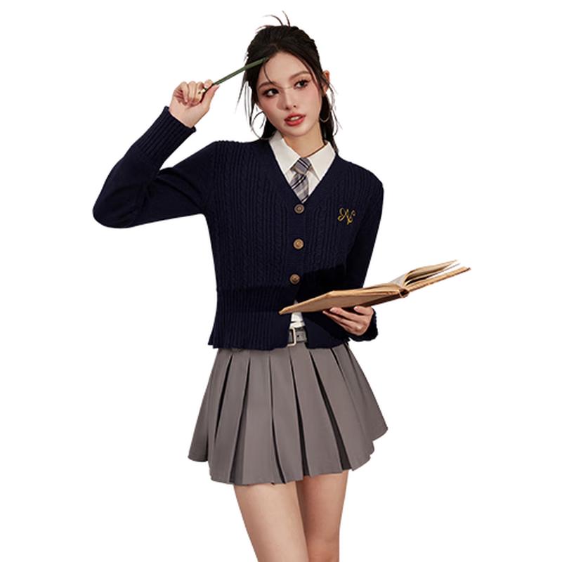 

UNIFREE Women s V-Neck Short Knit Cardigan One Size