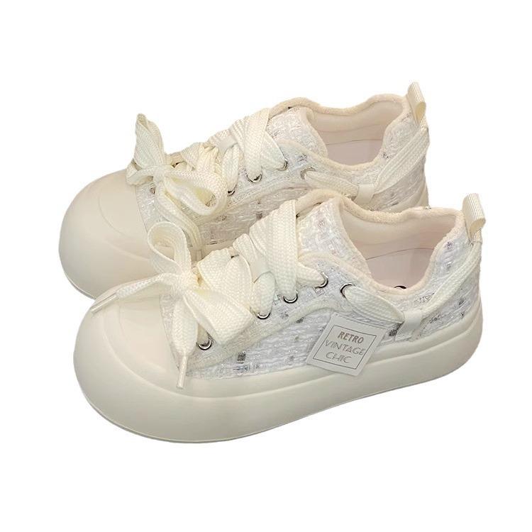 Xiaoxiangfeng little white shoes women's 2024 spring new popular platform canvas shoes bread shoes with skirts school board shoes