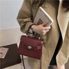 High value bag messenger bag women's new texture versatile commuter shoulder bag light luxury niche handbag