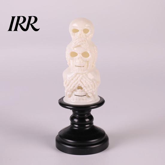 Battery Operated Halloween Lamp LED Skull Night Light, Resin Decorative Candle Detailed Themed Ornament for Room, Haunted House, Unique Tabletop