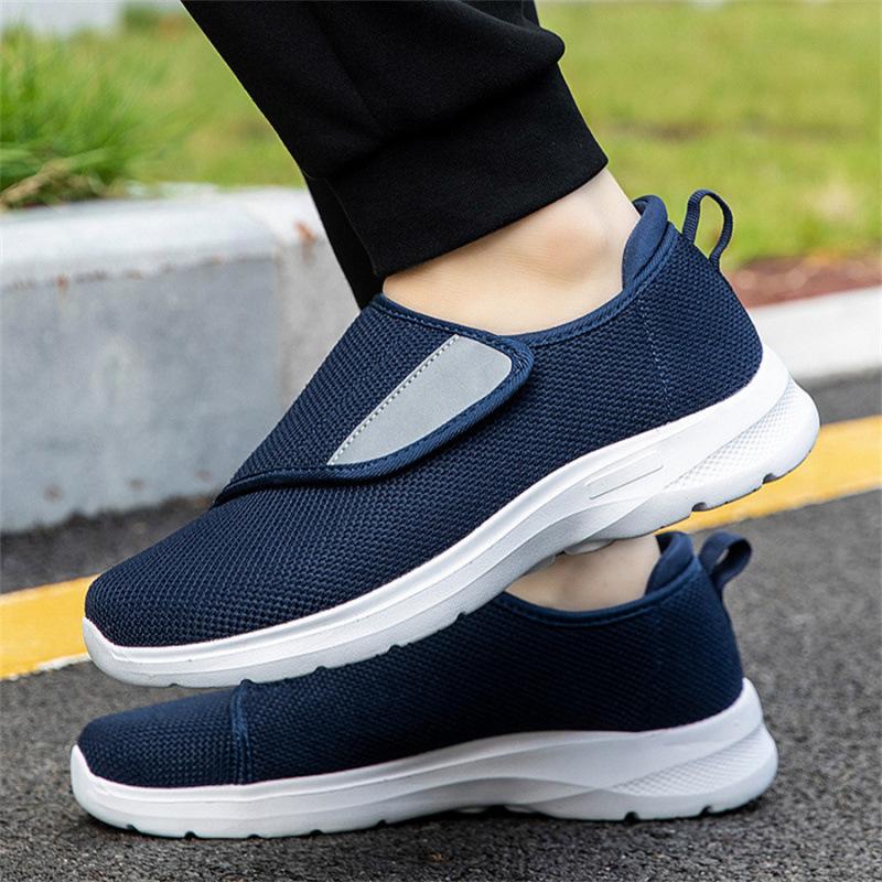 2025 Spring and Summer Elderly Shoes Widened Women's Shoes Mother Shoes Middle-aged and Elderly Travel Walking Shoes Velcro Men's Shoes