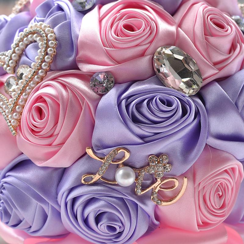Bouquet Da Sposa Fatto A Mano In Raso Avorio Con Rose, Strass E Perle - Diametro 22 Cm, Altezza 26 Cm - Ideale Per Nozze E Damigelle
