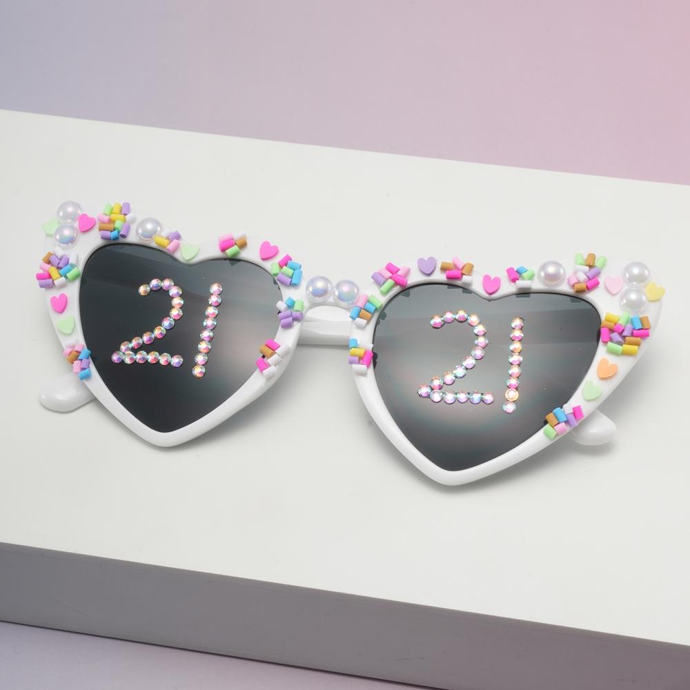 Lovely Birthday Gift with Diamond-encrusted and Pasted Sunglasses for Women Cute Sun Glasses Romantic Party Gift