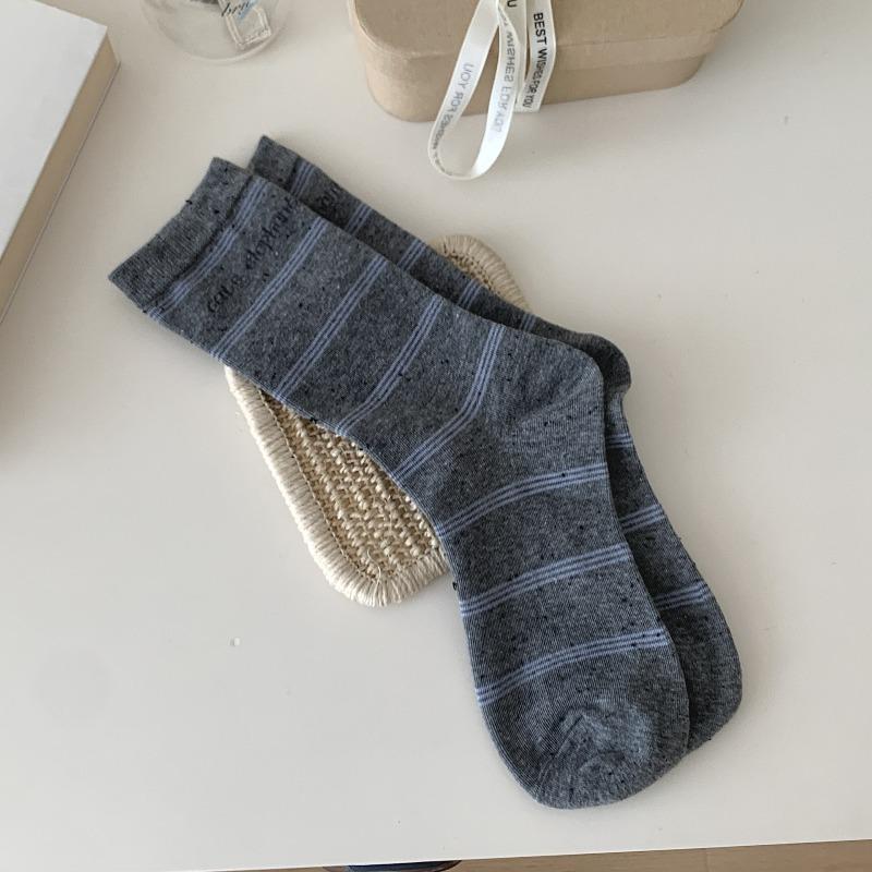 

Женские осенние новые носки из пряжи с мультяшным милым слоником в студенческом стиле 1 pair серый
