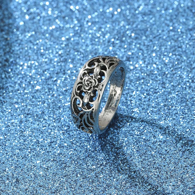 Vintage CopperColor Hollowed Out Carved Floral Pattern Ring, Women's Creative Holiday Accessory Jewelry