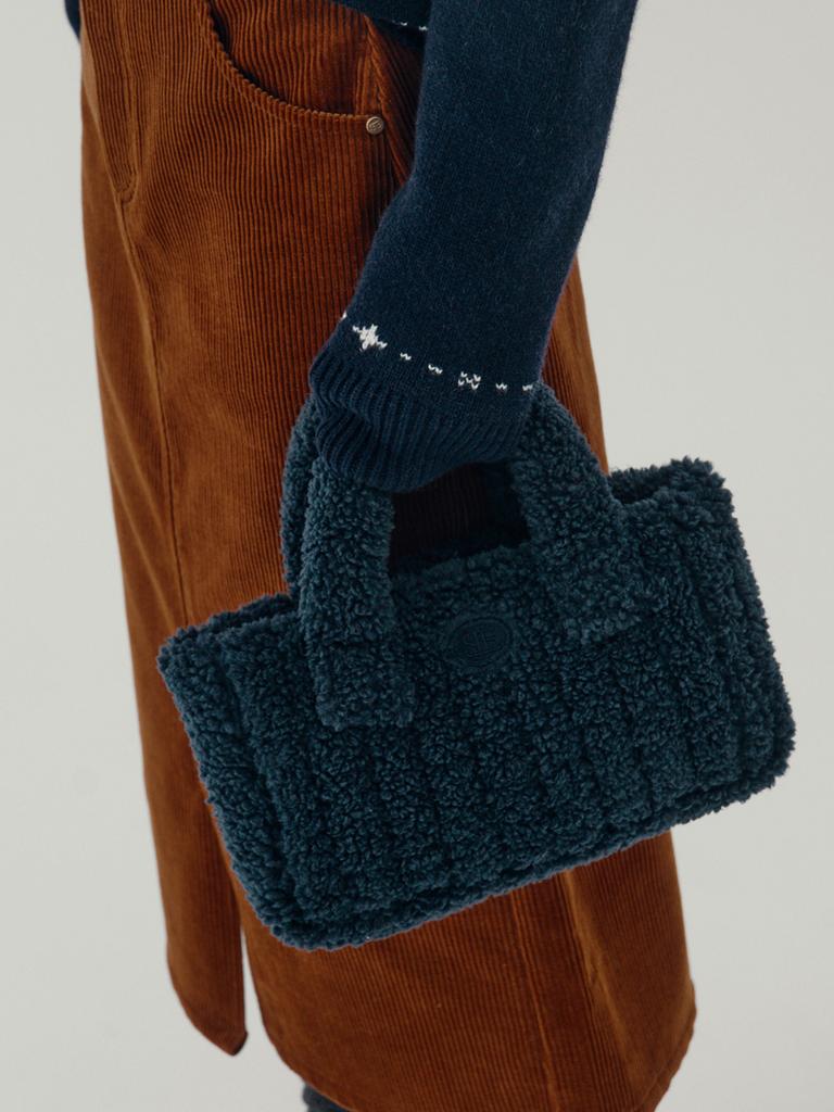 Sienne Shearing Bear Padding Bag (Navy)