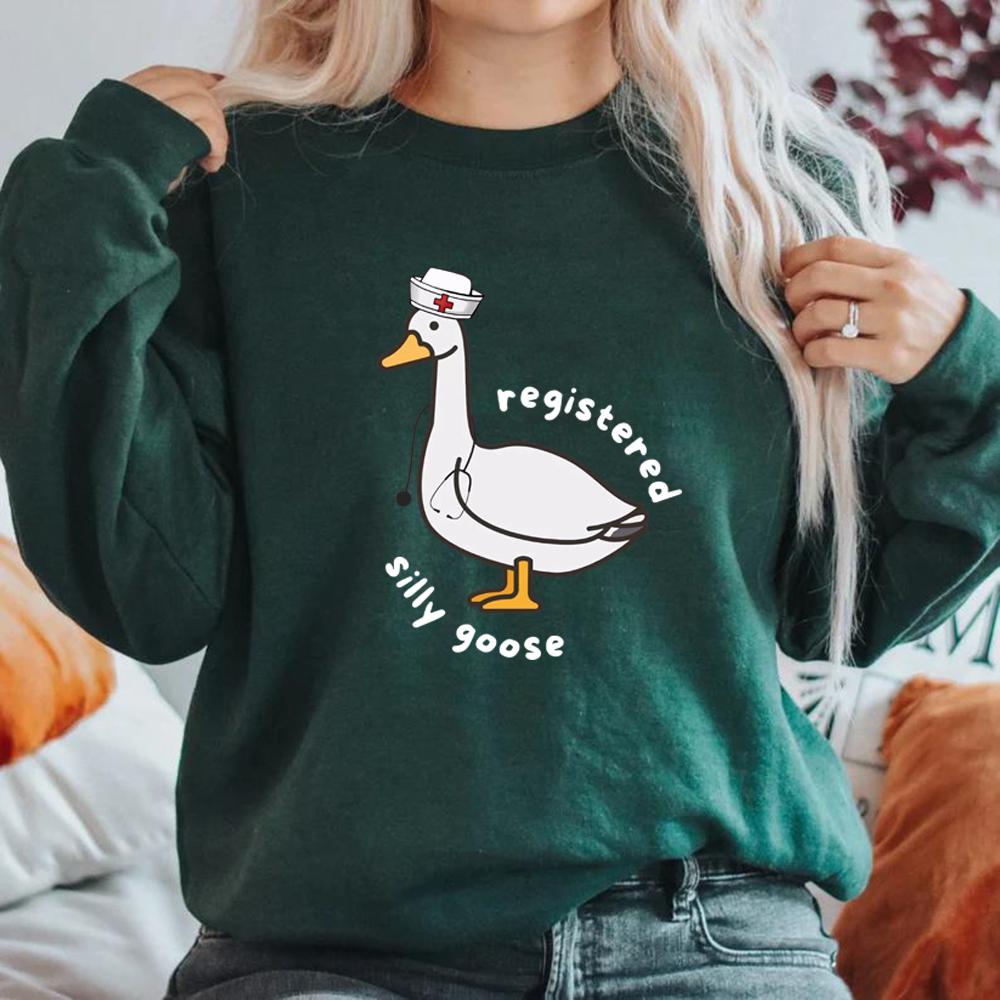 

Зарегистрированная толстовка Silly Goose, футболка RN, подарок медсестре, забавная толстовка Goose, женская толстовка с круглым вырезом, подарочный свитер на день медсестры XXL темно-зеленого